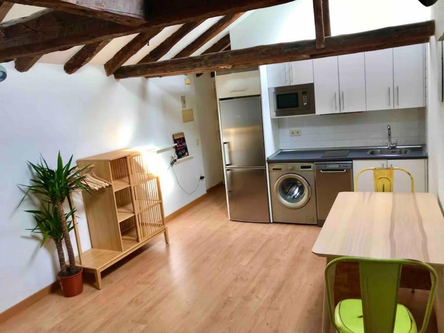 Apartmán Buhardilla En El Madrid De Los Austrias Exteriér fotografie