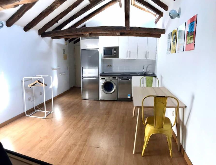 Apartmán Buhardilla En El Madrid De Los Austrias Exteriér fotografie